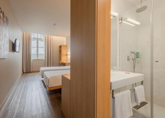 Moov Centro Hotel Oporto