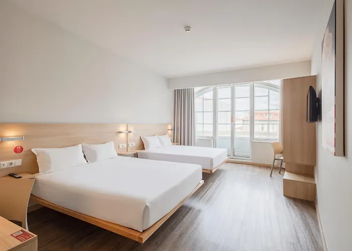 Hotel Moov Centro Oporto