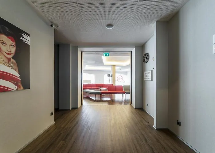 Hotel Moov Centro 2*