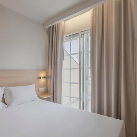 Moov Centro Hotell Oporto