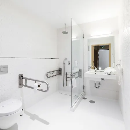 Moov Centro Hotel 2*