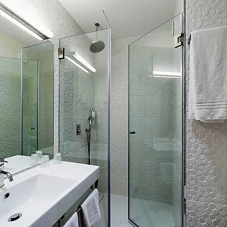 Moov Centro فندق 2*