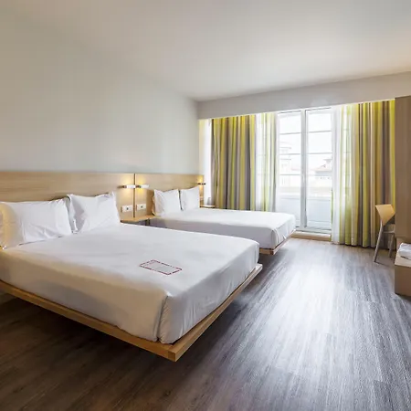 Moov Centro Hotel Porto
