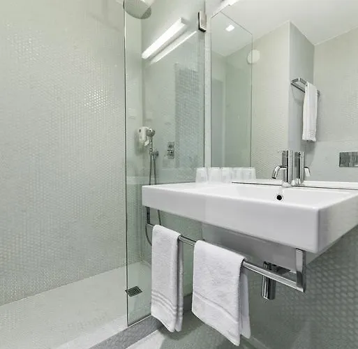 Moov Centro Hotel 2*