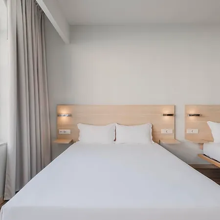 Hotel Moov Centro 2*