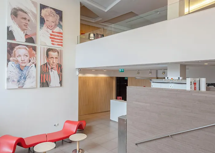 호텔 Moov Centro 2*