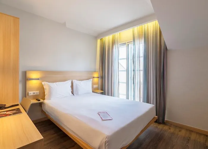 Moov Centro Hotel 2*